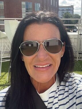 Meet your Posher, Tiffany